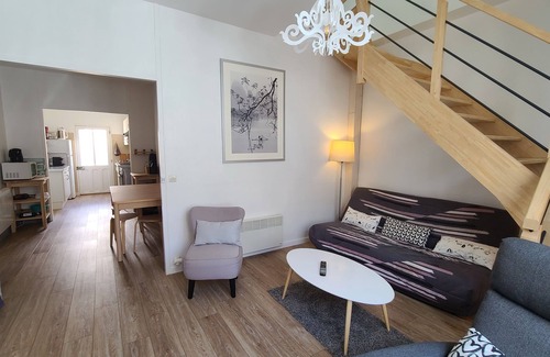 Les Sables d'Olonne House | House near beach and all shops, renovated interior, beautiful interior courtyard