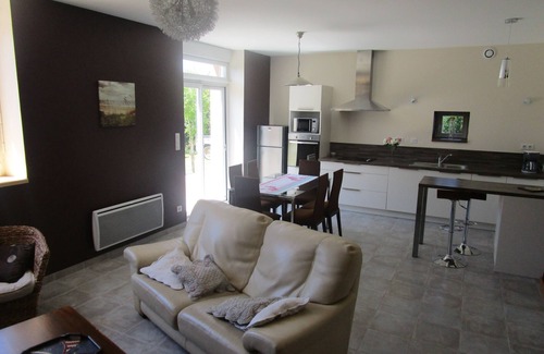 Saint-Guenole House | House near the beach of PORS CARN, classified 3 stars, enclosed garden (animals)