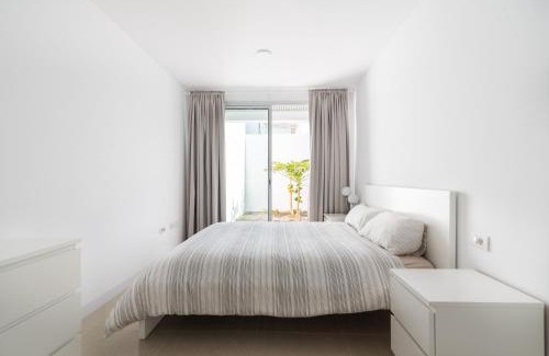 La Jaca House | House near the beach w sea view, jaca