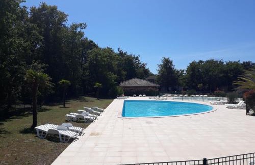 Soulac-sur-Mer House | House near the ocean and forest