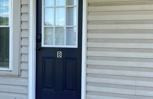 Morann Apartment | House of Roots Apt B