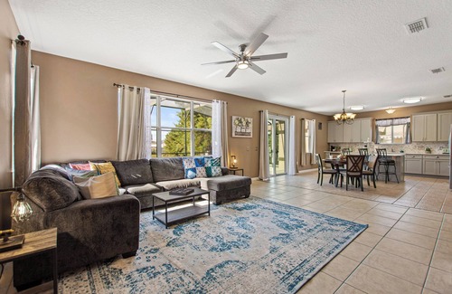 Briargrove House | House of Wizardry- Magical Family 7BR-w/amazing POOL- Near Disney