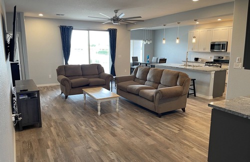 Fort Mohave House | House on Lake and Huukan Golf Course