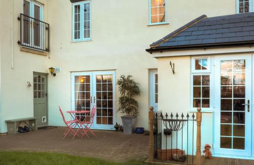 North Moreton House | House on the Corner B&B
