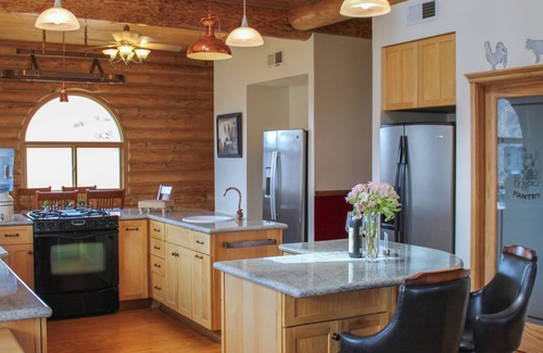 Kernville House | House on the Hill/5 bedrooms/overlooks all of Kernville