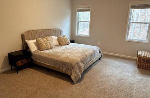 Wake Forest House | House on the Hill Villa