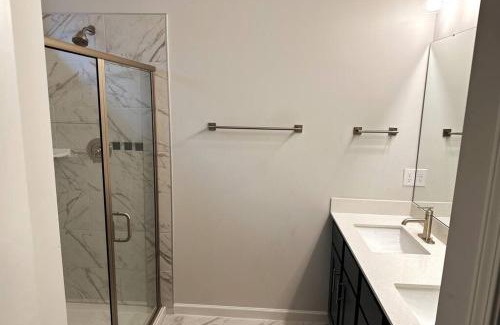 Wake Forest House | House on the Hill Villa