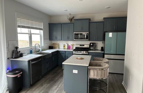 Wake Forest House | House on the Hill Villa