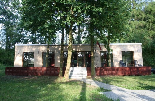 Znin House | House on the shore of Tähteäjärvi