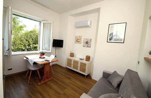 Chianciano Terme Apartment | House Parisina small apartment just outside the town center