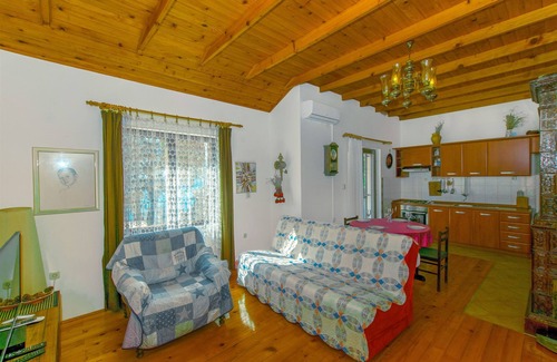 Potocnica House | House Silvestra (20241-K1) - Potocnica - island Pag