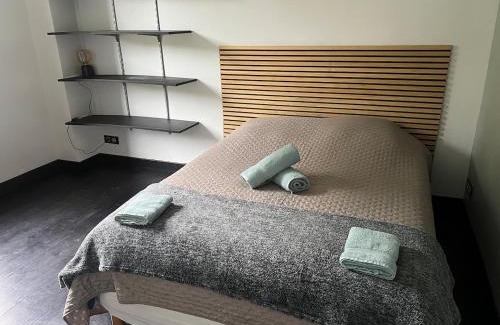 Arcueil Apartment | House sleeps 5 Orly Airport Paris