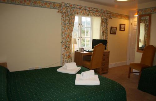 Dunster Apartment | House - Sleeps 6 & paid off site parking available