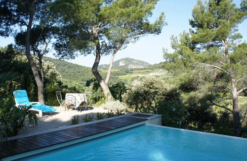 Le Barroux House | House / Villa - LE BARROUX