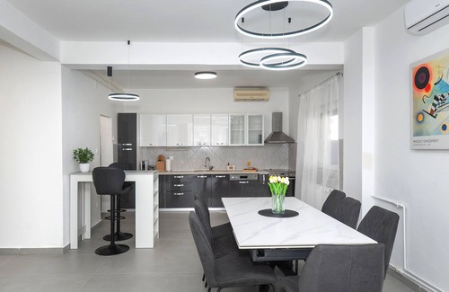 Brodarica House | House Villa LuNi (119981-K1) - Brodarica