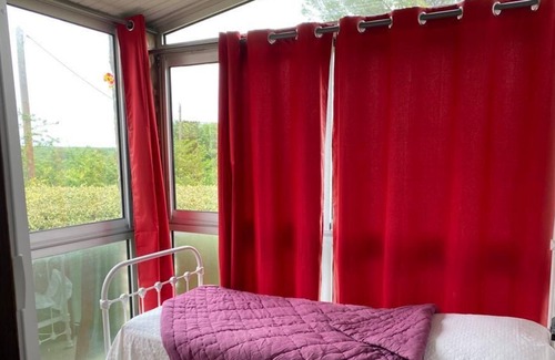 Saint-Julien House | House / Villa - Saint-Julien