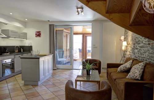 Cellieu Cottage | House with 3 bedrooms, hammam, sauna and jacuzzi in Cellieu