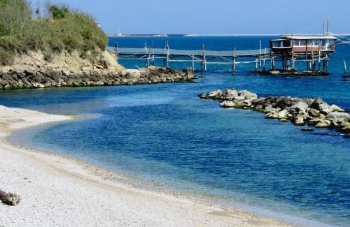 Ortona Apartment | House with a terrace overlooking the sea
