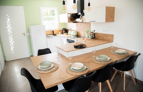 Mus House | House With Air Conditioning, Terrace, Plancha 20 minutes from Nîmes