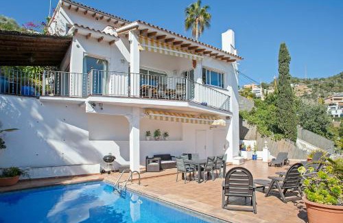 Sitges House | HOUSE WITH AMAZING VIEWS , OVERLOOKING THE FESTIVAL TOWN OF SITGES