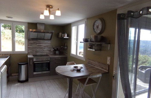 Le Lac-d'Issarles House | House with lake and mountain views