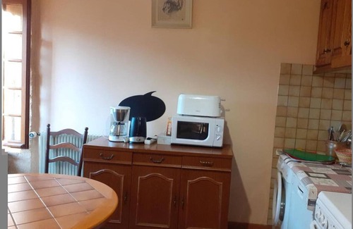 Montignac Cottage | House with private pool, wifi, and pets allowed near Montignac