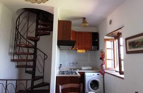 Corsanico House | House with panoramic terrace and parking place on the Versilia hills