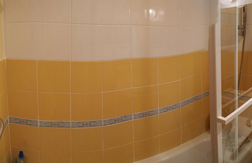 Locmaria Apartment | House with pool and terrace near the beach