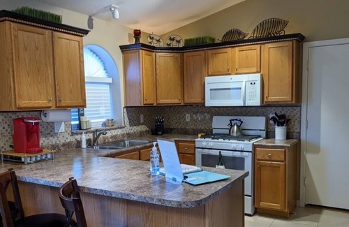Canyon Trails House | House with pool near MLB Baseball Spring Training, NFL Football Stadium & NASCAR