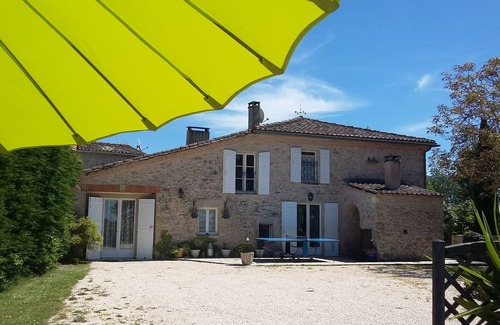 Caumont House | House * with pool, near Saint Emilion, eco-lodge, massage, 8 people