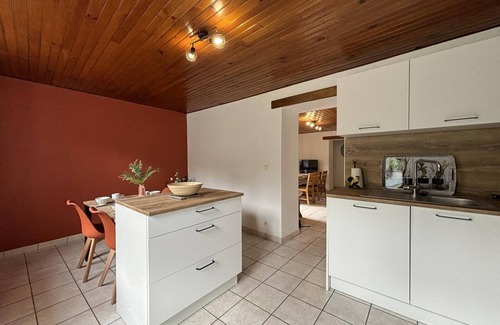 La Chabanne Cottage | House with Spa, Nature, Comfort at 03250 La Chabanne