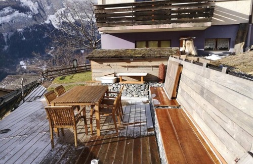 Albinen Apartment | House Xaver