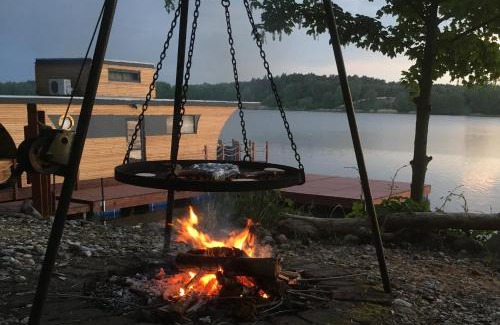 Slesin Boat Rental | Houseboat Ślesin