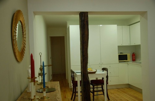 Santa Maria Maior Apartment | Houses of Santo António Mouraria 2