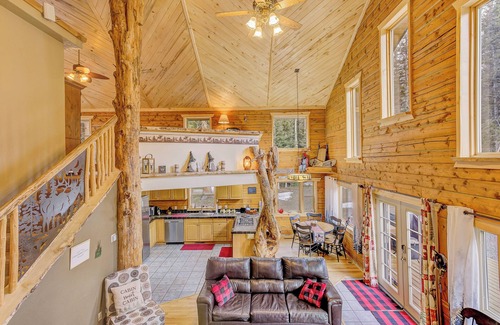 Cimarron Cabin | How's Your Aspen? Relax and Play in Arrowhead! Cozy Cabin Centrally Located