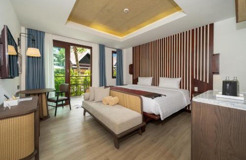 Sa Khu Hotel | Howard Johnson by Wyndham Phuket Naiyang