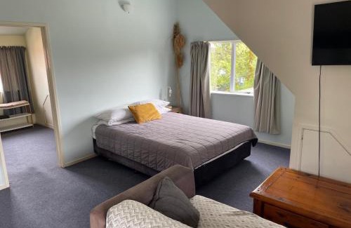 National Park Village Cabin | Howard's Mountain Lodge