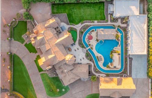 Cactus Acres House | HÓZHÓ Grand Estate on Sunnyside