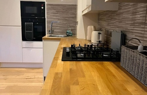 Hull Apartment | HU1 Hull City Centre Modern Apartment WIFI BATH H9