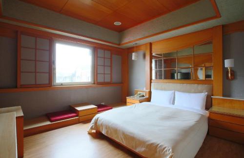 Ren'ai District Hotel | Hua Du Hotel