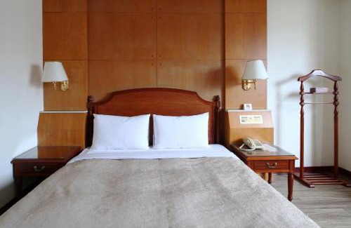 Ren'ai District Hotel | Hua Du Hotel