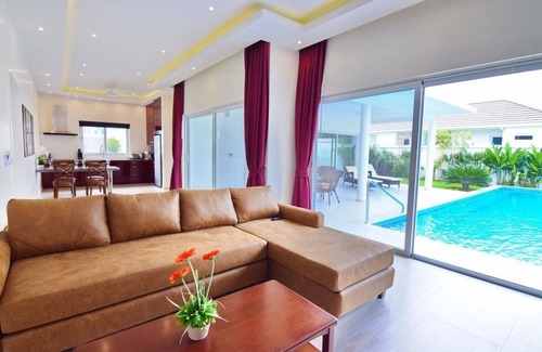 Hin Lek Fai Villa | Hua Hin luxury Pool Villa Cattleya