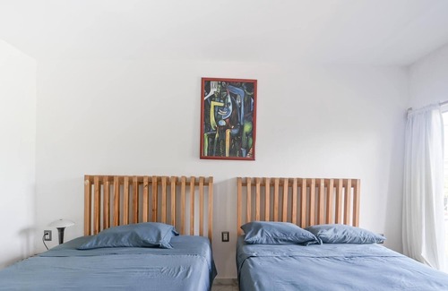 Emerald Coast Bed & Breakfast | Huaca's Room in hotel for 4 pax | 5 min to the beach
