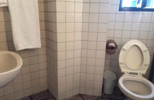 Central District Hotel | Huang Kai Hotel