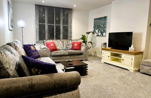 Oakham Apartment | Hudson Apartment - 2 bedroom, Oakham Centre by Belmont Places