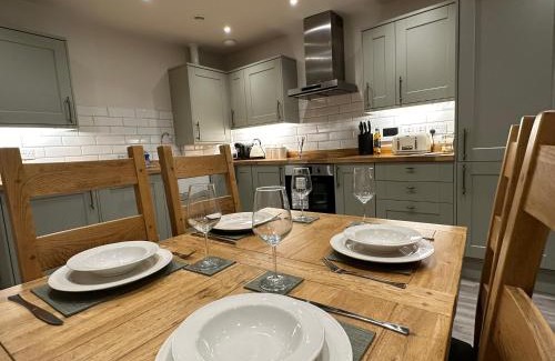 Oakham Apartment | Hudson Apartment - 2 bedroom, Oakham Centre by Belmont Places