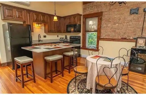 Walden Apartment | Hudson Valley NY LUXURIOUS 1900s Firehouse Total Privacy!