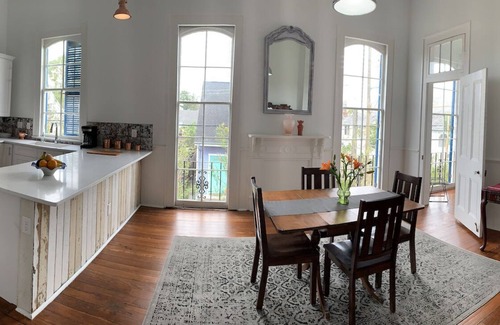 Bywater Apartment | Huge 2nd Floor Furnished Apt in Historic Bywater Housen30 day rentals only