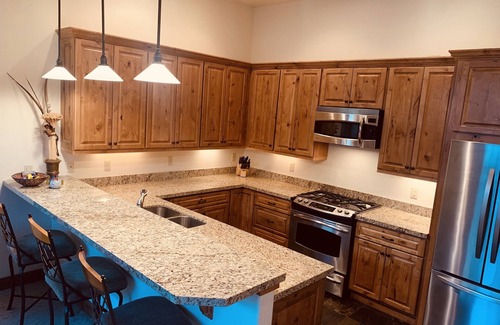 Crested Butte Villa | Huge Twnhm 4 Bedroom Walk to Elevators -Mt Crested Butte