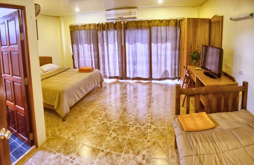 Ko Lanta House | Hugs Guesthouse